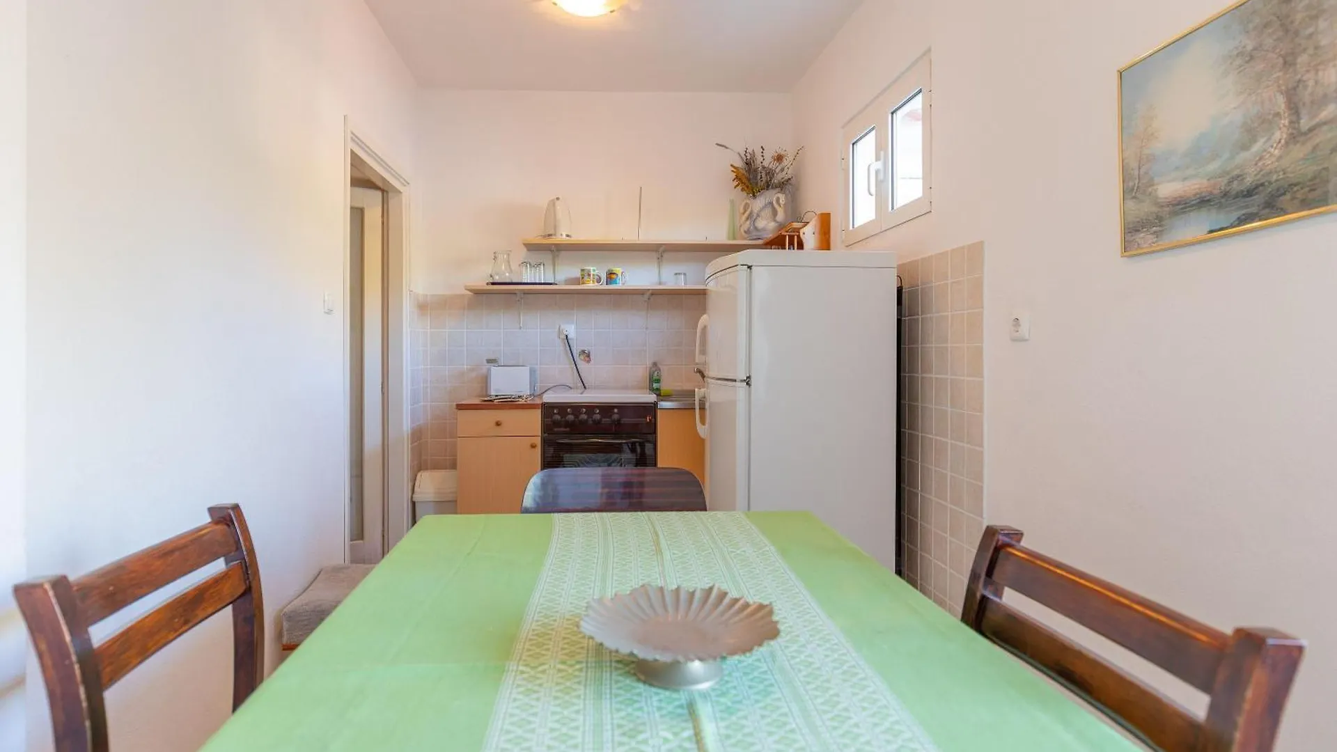 Tinka, Apartment No 7 Starigrad Paklenica